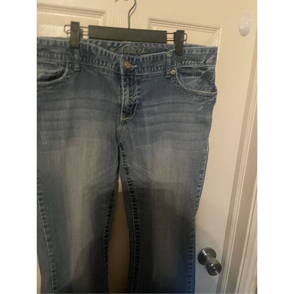 Maurices Womens Blue Denim Five Pocket Boot Cut Jeans Size 17/18 Long - Picture 16 of 16